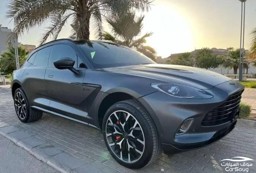 استون مارتن دي بي اكس 4.0T V8 موديل 2021