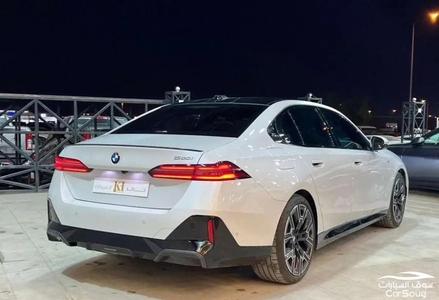 بي ام دبليو 520i فل كامل كت M موديل 2025