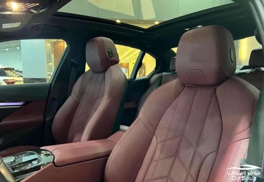 بي ام دبليو 520i فل كامل كت M موديل 2025