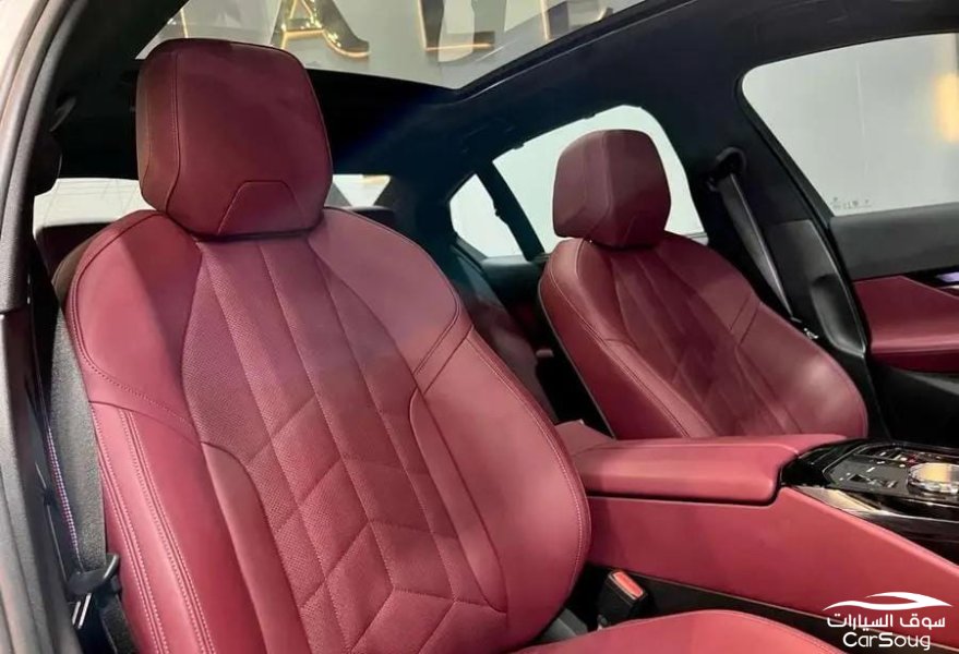 بي ام دبليو 520i فل كامل كت M موديل 2025