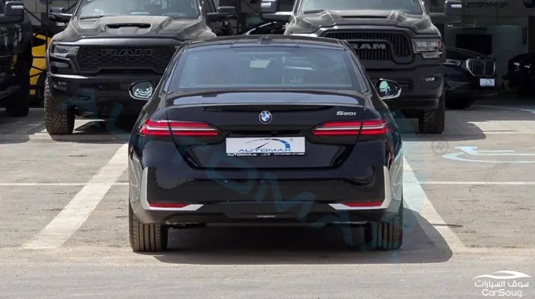 بي ام دبليو 520 فل كامل جديده خليجي موديل 2025
