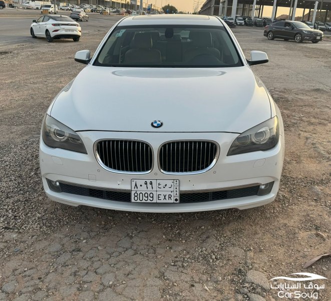 بي ام دبليو 730Li 730Li  موديل 2012