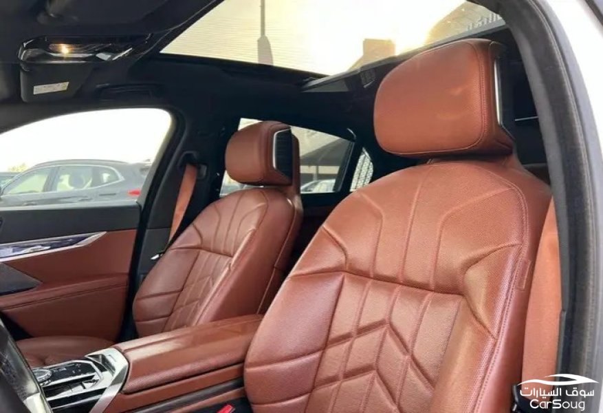 بي ام دبليو 735 LI موديل 2023