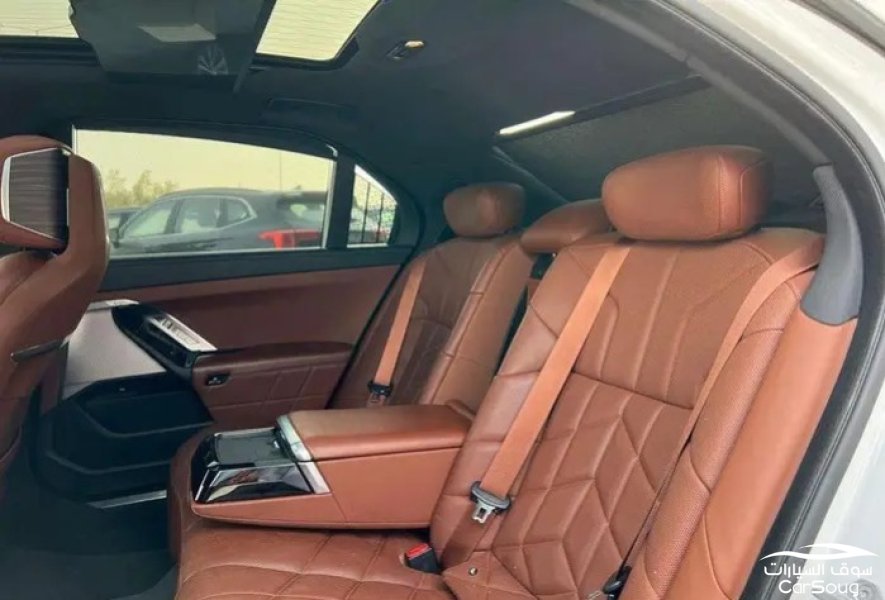 بي ام دبليو 735 LI موديل 2023