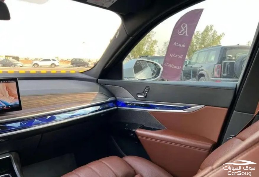 بي ام دبليو 735 LI موديل 2023