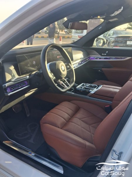 بي ام دبليو 735 LI موديل 2026