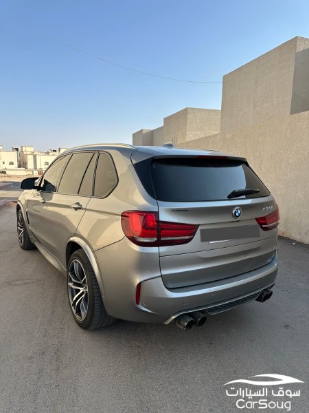 للبيع بي ام دبليو X5M