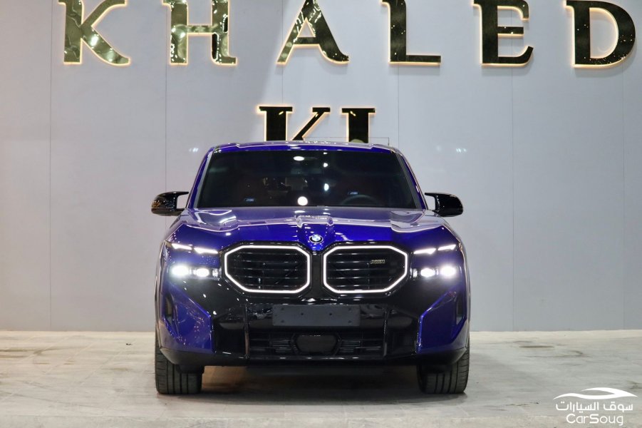 بي ام دبليو XM بلاك اديشن موديل 2023