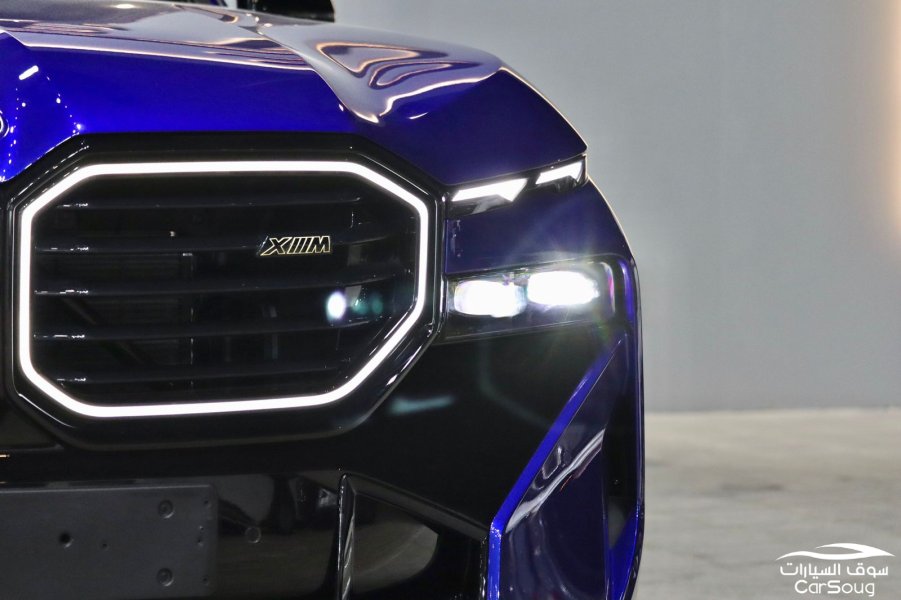 بي ام دبليو XM بلاك اديشن موديل 2023