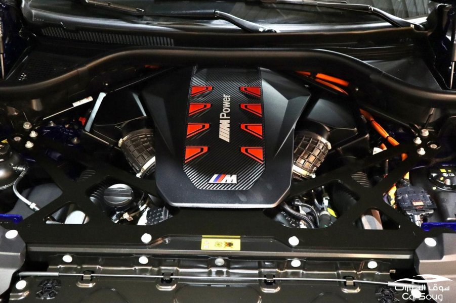 بي ام دبليو XM بلاك اديشن موديل 2023