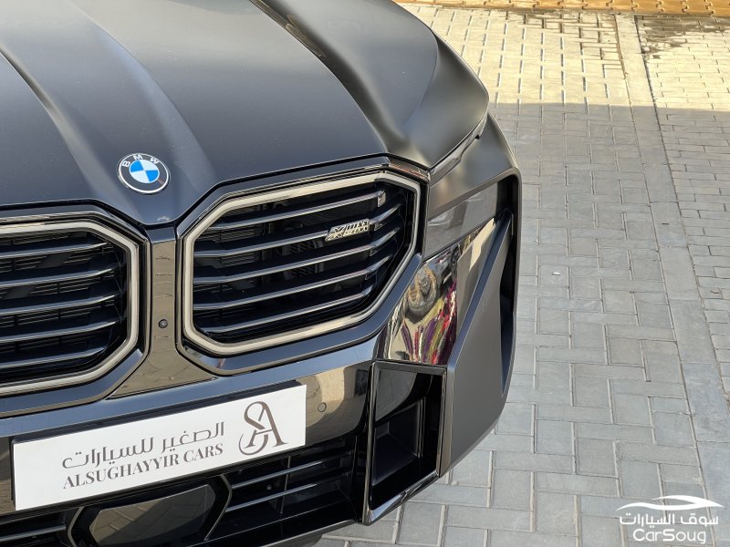 بي ام دبليو XM بلاك اديشن موديل 2023