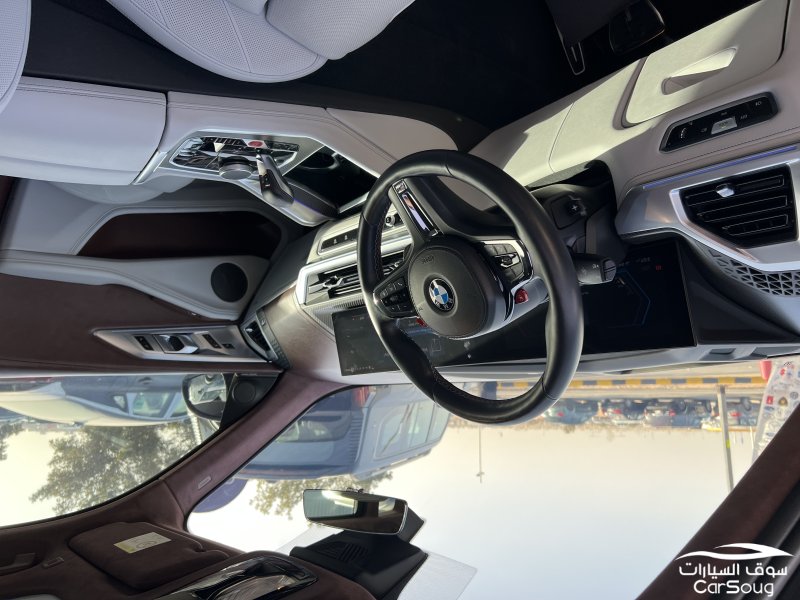 بي ام دبليو XM بلاك اديشن موديل 2023