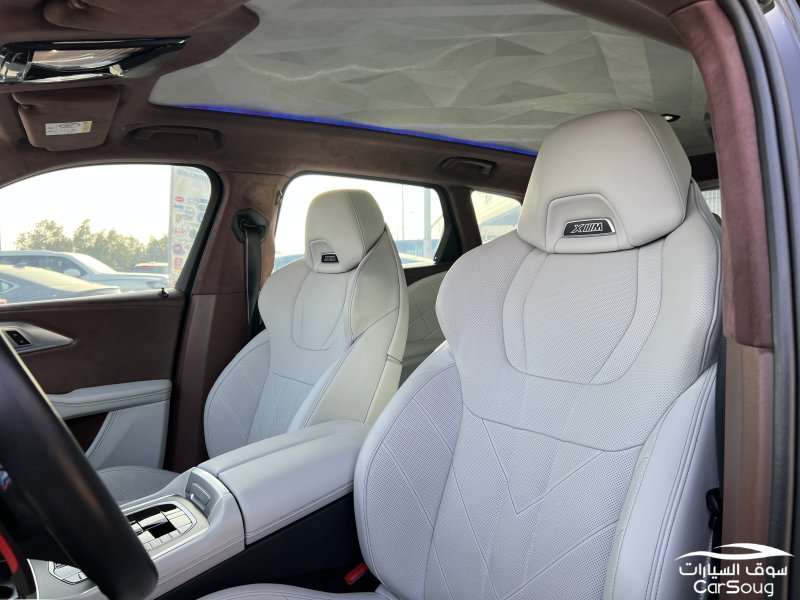 بي ام دبليو XM بلاك اديشن موديل 2023