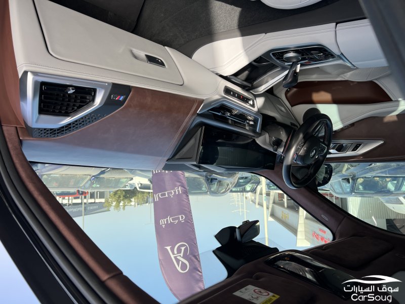 بي ام دبليو XM بلاك اديشن موديل 2023