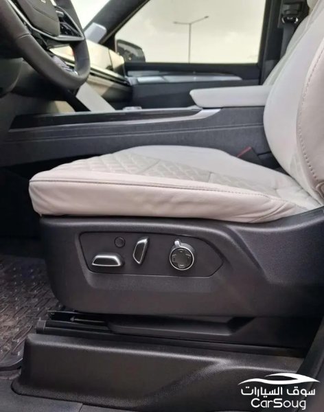 كاديلاك اسكاليد VIP SPORT موديل 2025