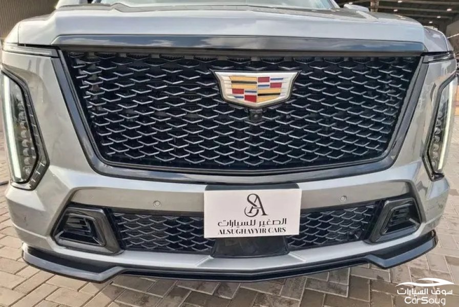 كاديلاك اسكاليد V موديل 2025 تحت الضمان