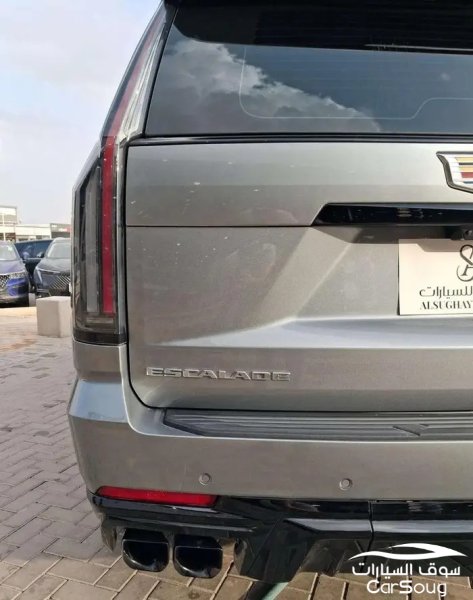 كاديلاك اسكاليد V موديل 2025 تحت الضمان