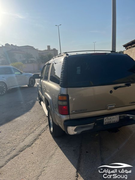 شيفروليه تاهو موديل 2000