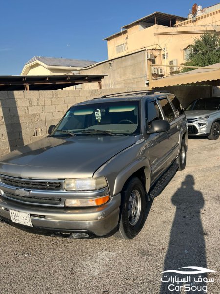 شيفروليه تاهو موديل 2000