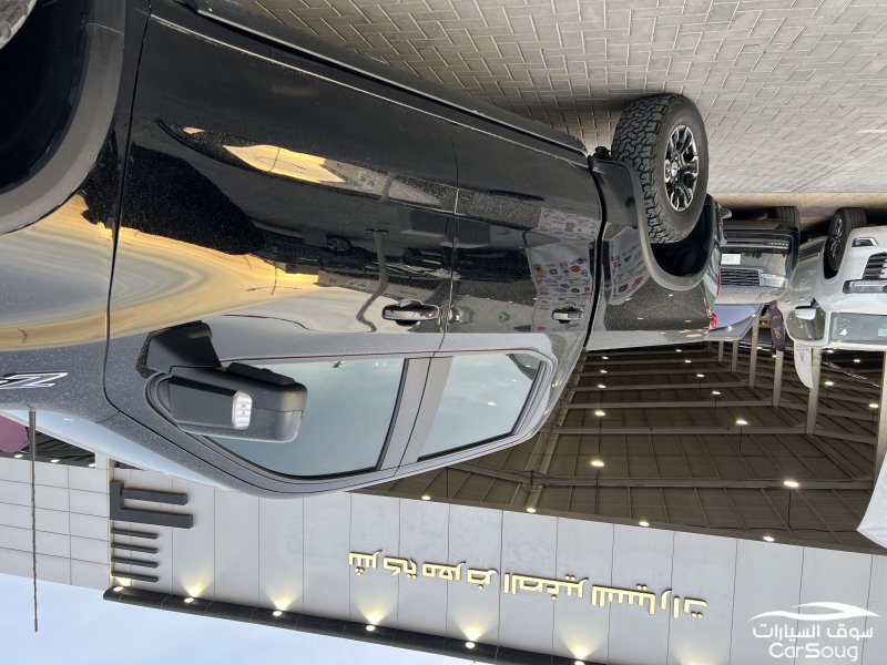 شيفروليه سلفرادو ZR2 موديل 2023