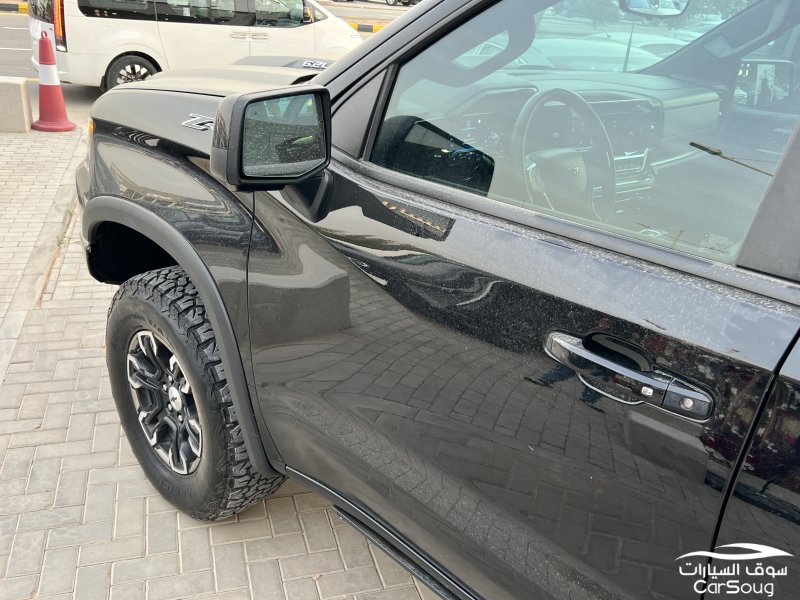 شيفروليه سلفرادو ZR2 موديل 2023