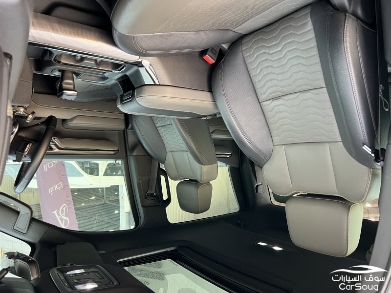 شيفروليه سلفرادو ZR2 موديل 2023