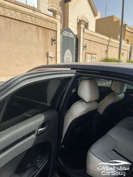 كرايزلر C300 V6 موديل 2014