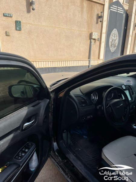 كرايزلر C300 V6 موديل 2014