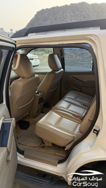 فورد اكسبلورر للبيع 2010