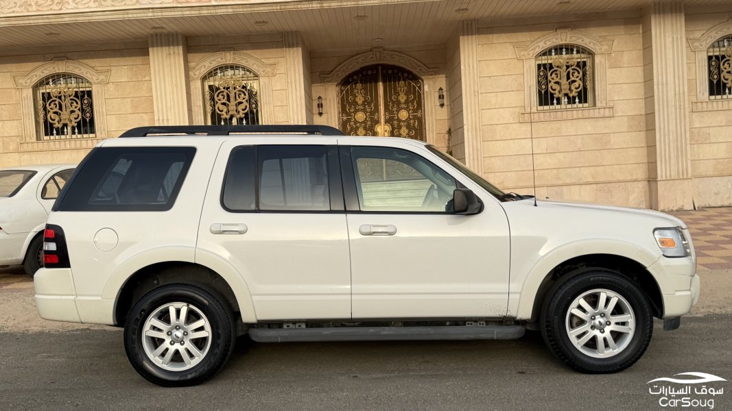 فورد اكسبلورر للبيع 2010