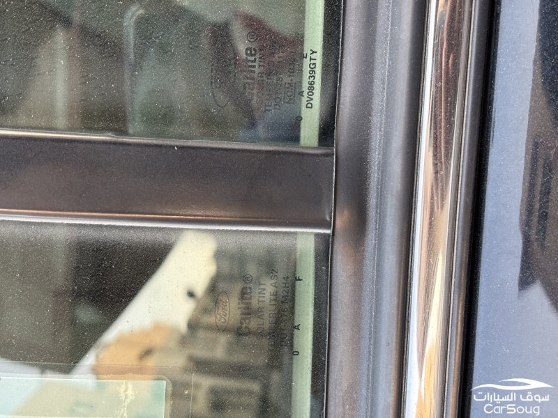 فورد كراون فكتوريا 2011 بوليسي