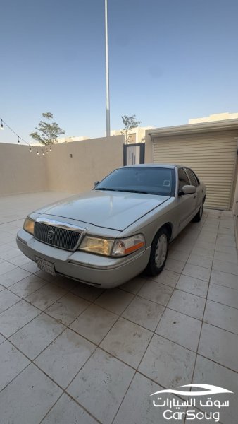 فورد ماركيز 2004 للبيع