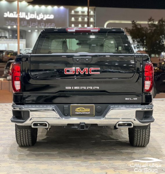 جي ام سي سييرا SLE 4X4 موديل 2025