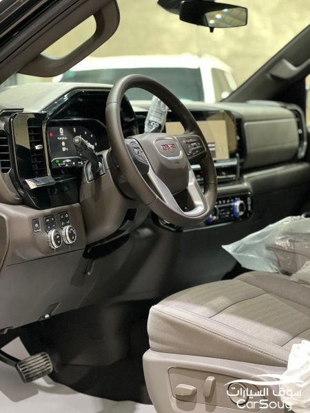 جي ام سي سييرا SLE 4X4 موديل 2025