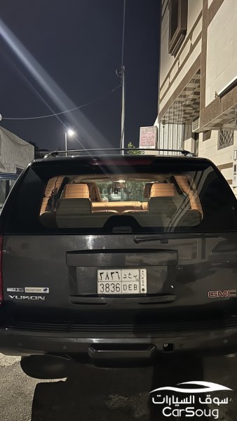 جمس يوكن 2011 مخزن