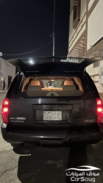 جمس يوكن 2011 مخزن