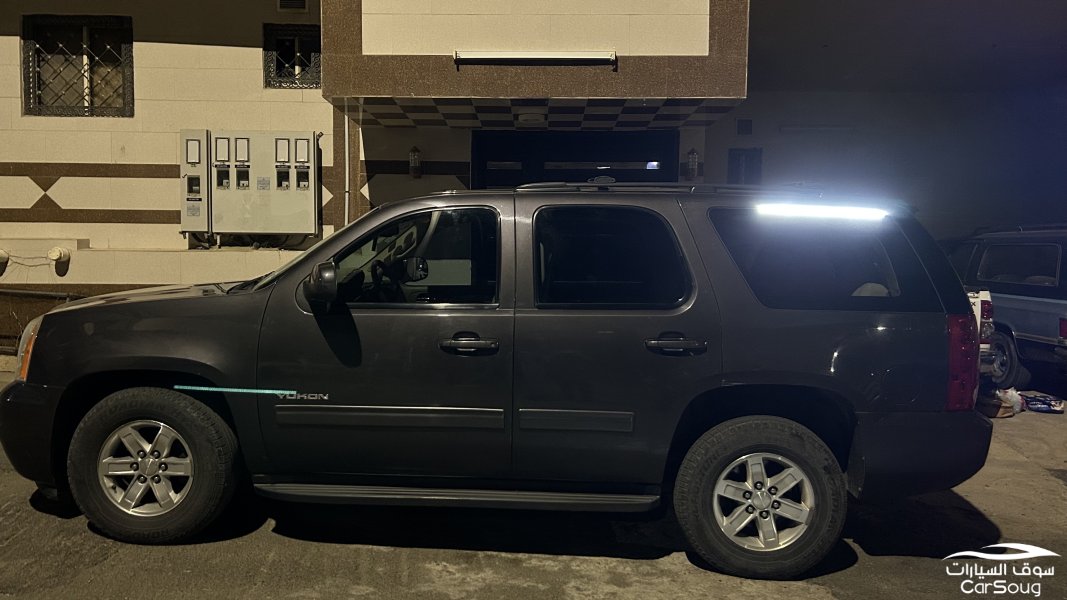 جمس يوكن 2011 مخزن