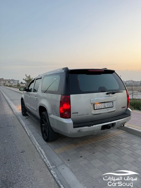 جي ام سي يوكن XL SLE  موديل 2011