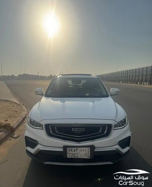 جيلي ازكارا 2021 نص فل دبل للبيع بسعر مغري