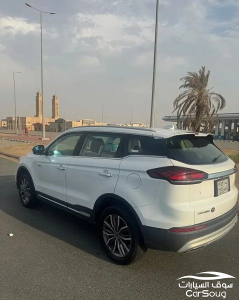 جيلي ازكارا 2021 نص فل دبل للبيع بسعر مغري