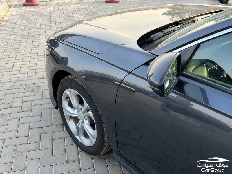 هوندا اكورد LX موديل 2025