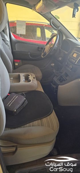 هيوندايH1 بضاعه للتنازل باقي 19 قسط وممشى اقل من 5000