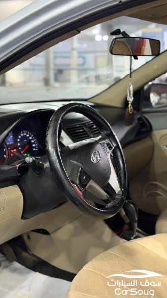 هونداي اكستت 2013