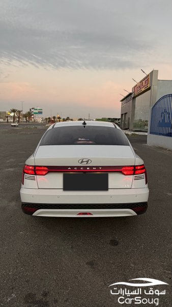 للبيع اكسنت 2026 استاندر