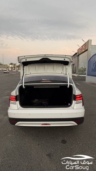 للبيع اكسنت 2026 استاندر