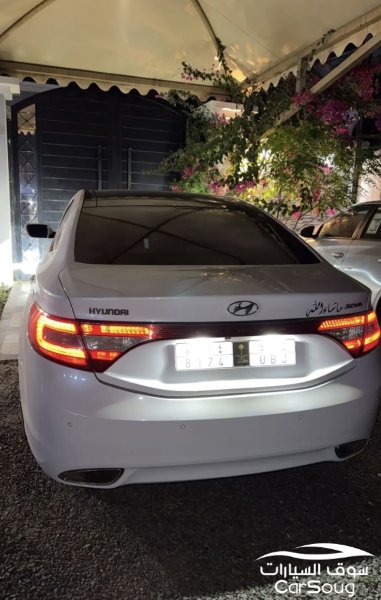 ازيرا 2014 6 سلندر