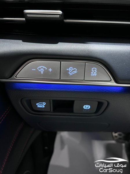 هونداي جينيسيس GV80 بريميوم على الضمان 2025