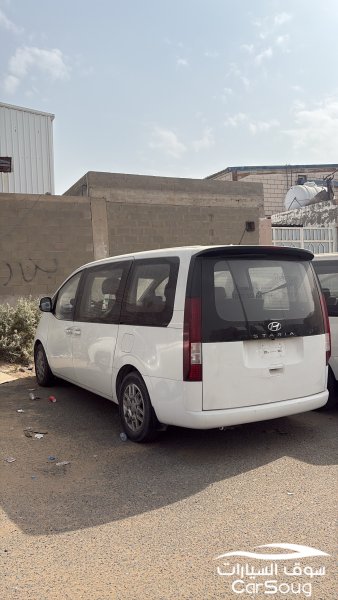 هونداي ستاريا موديل2022