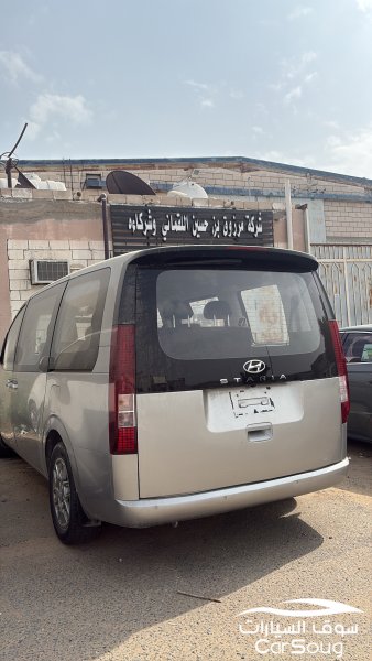 هونداي ستاريا موديل2022