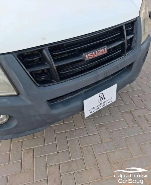 ايسوزو دي ماكس غمارة ستاندر 2WD موديل 2008